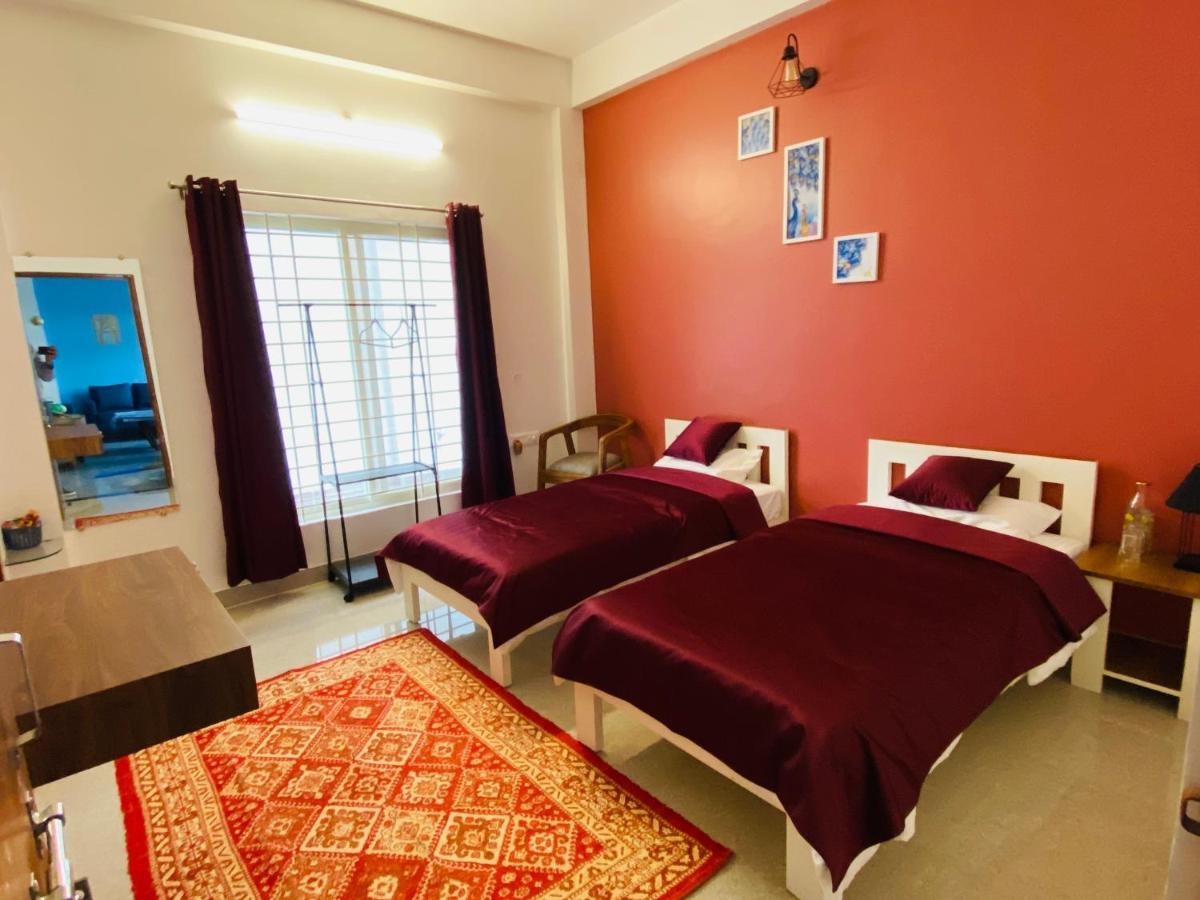 The Autumn Leaves Bhopal Bed & Breakfast Exterior foto